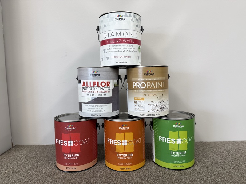 California Paints pyramid display