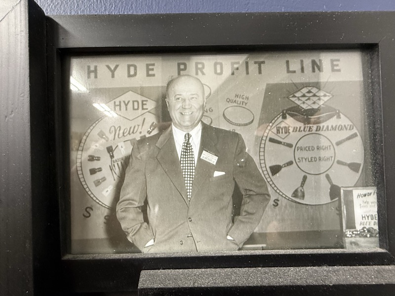 Portrait from the Hyde Profit Line era
